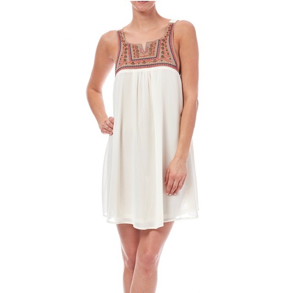 Umgee Dresses & Skirts - Umgee Ivory/Tan Embroidered Sleeveless Dress